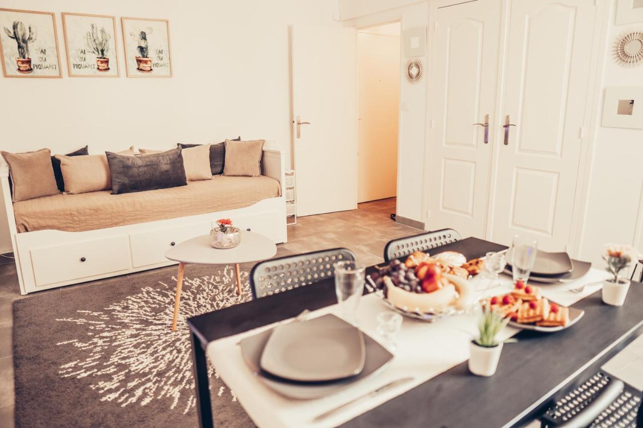 Magnifique Studio Centre Ville Toulon - Spacieux Climatisation Calme Rare Pas De Parking Prive Stationnement Gratuit Dans La Rue ภายนอก รูปภาพ